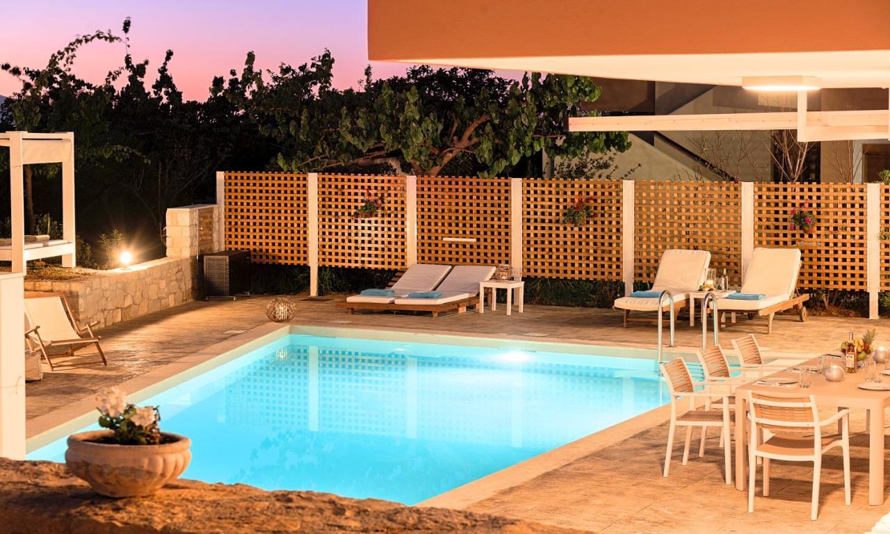 Vilă Allas Heated Pool *